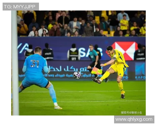 足球巨星开启线上直播互动畅谈赛场点滴分享独家幕后故事